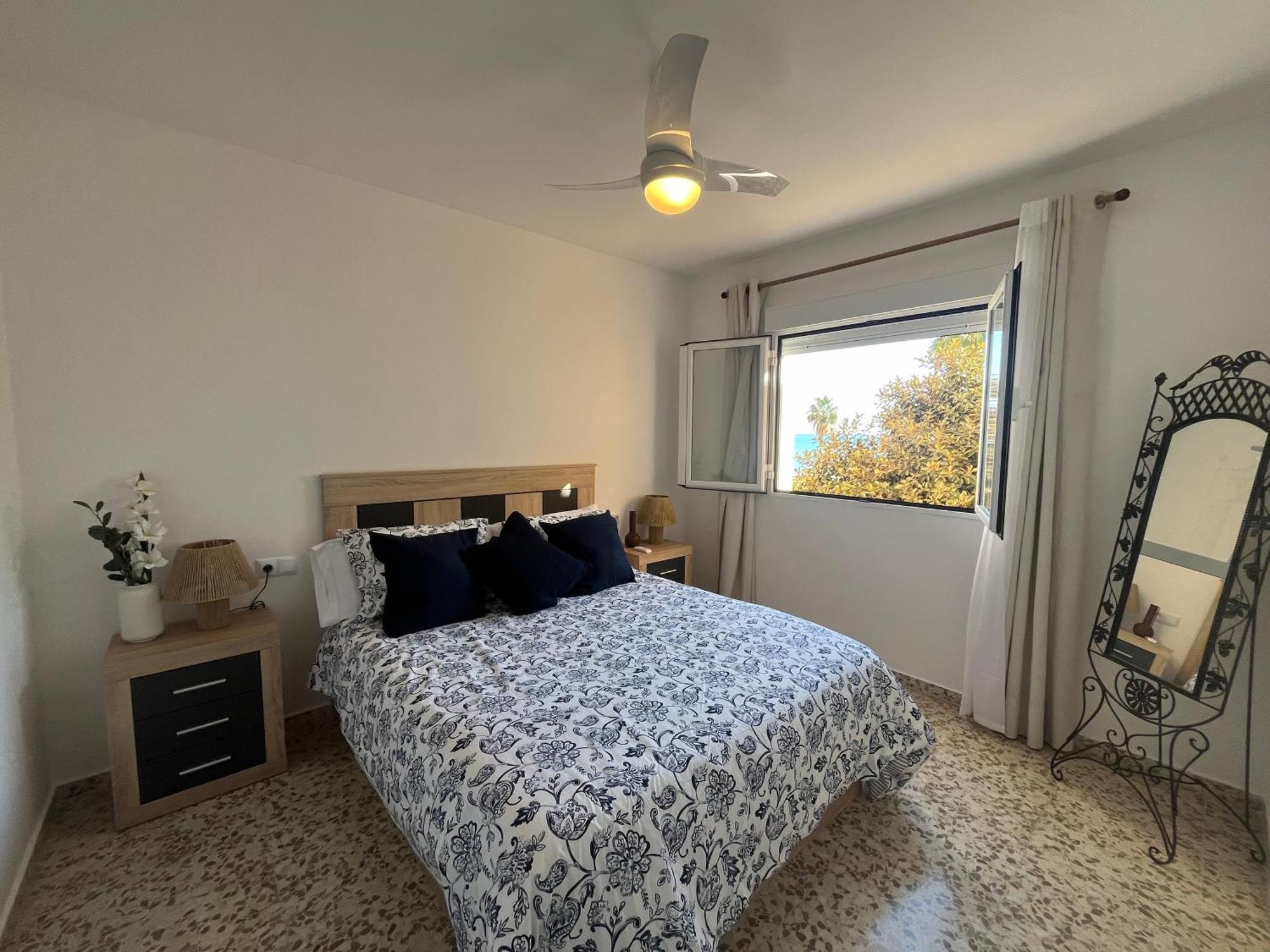 Love Rent4 Malaga Huelin Ngoại thất bức ảnh